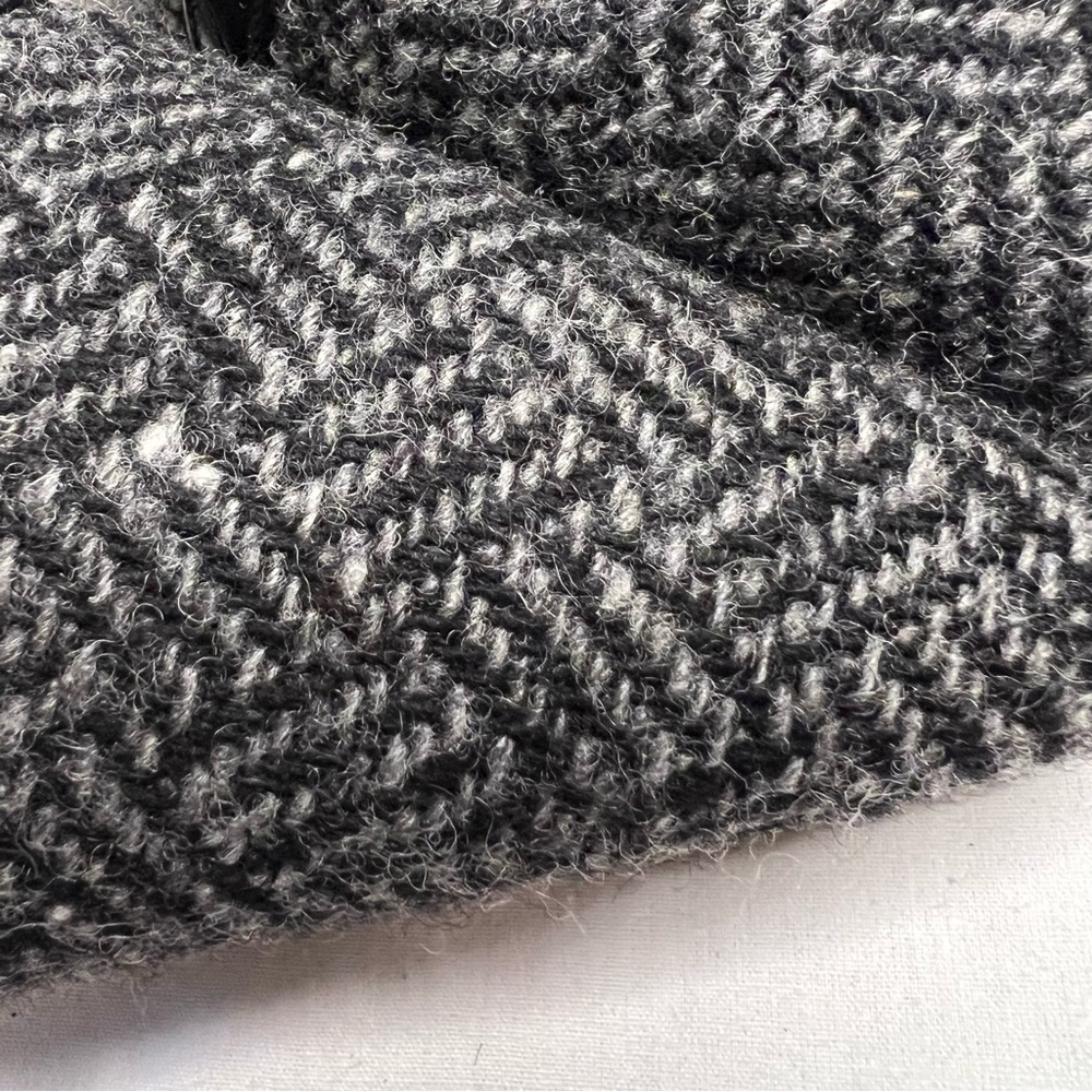 Brighton Black and Gray Patterned Heels - Picture 4 of 11